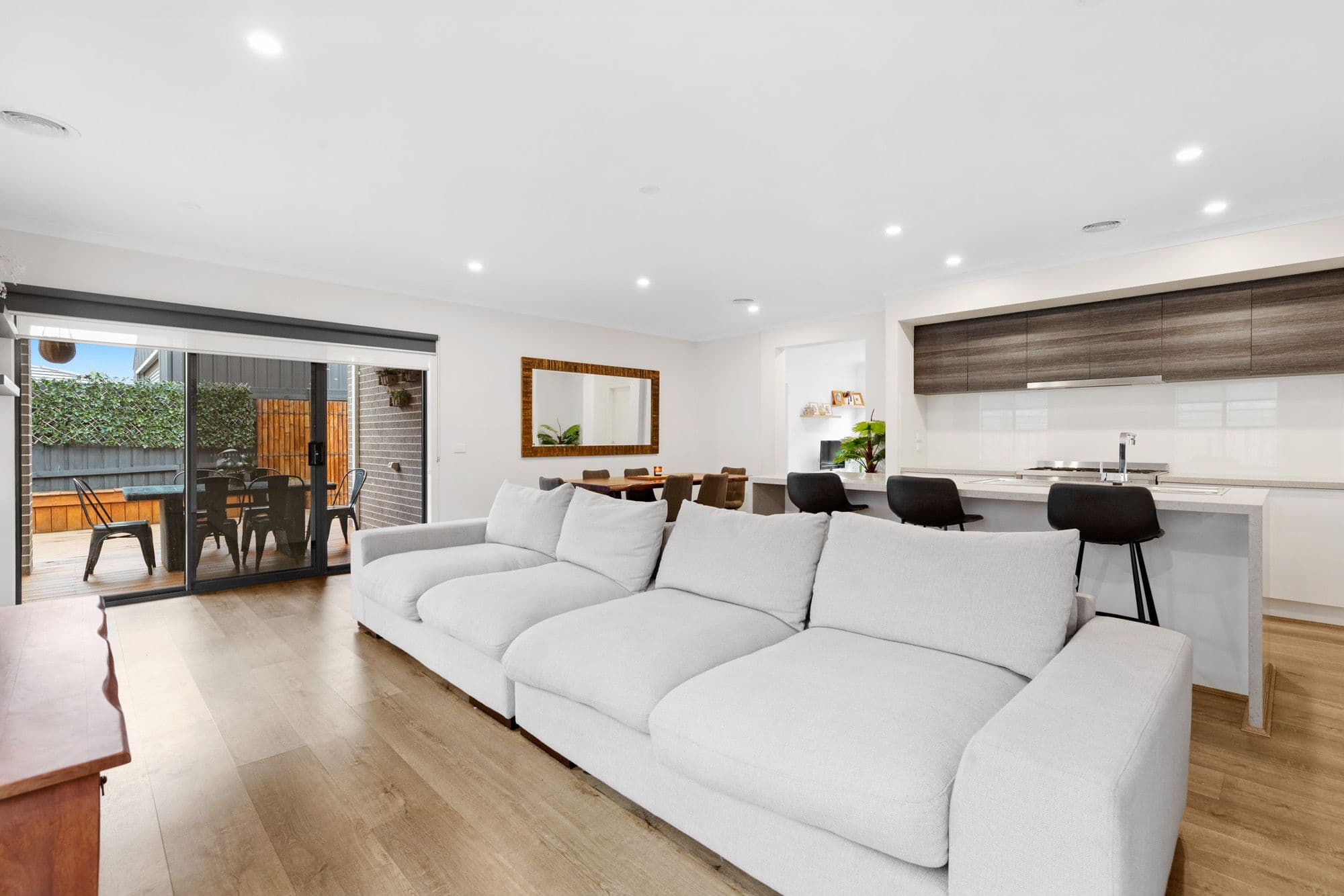 18 Fishbone Avenue, Werribee VIC 3030, Werribee - Thumbnail 5