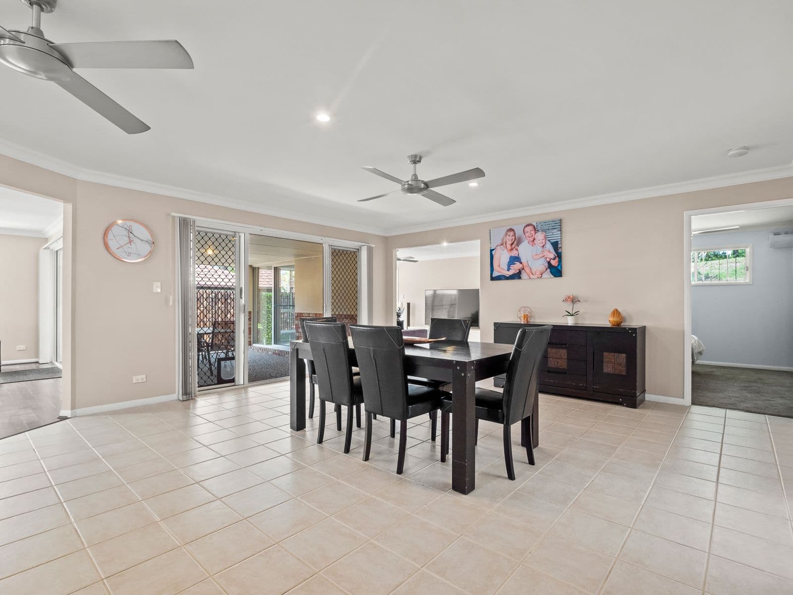 18 Broxbourne Place, Oxenford QLD 4210, Oxenford - Thumbnail 6