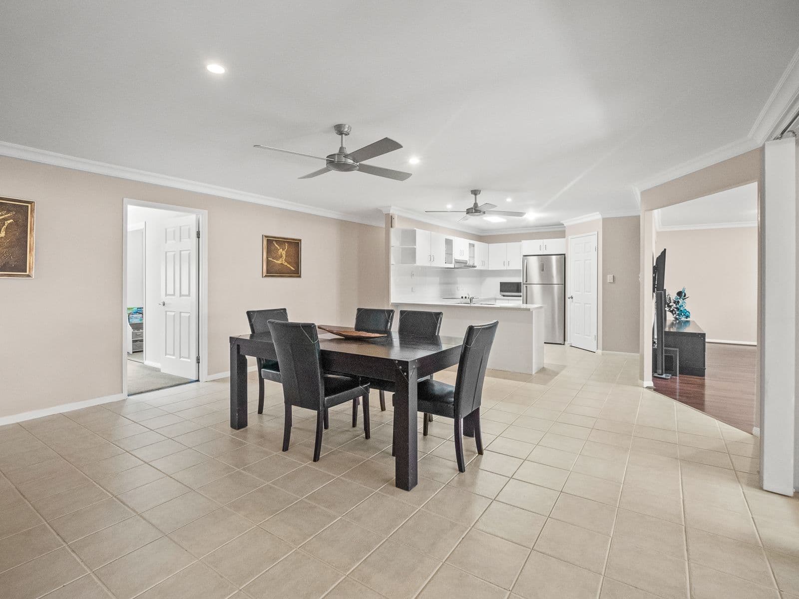 18 Broxbourne Place, Oxenford QLD 4210, Oxenford - Thumbnail 7
