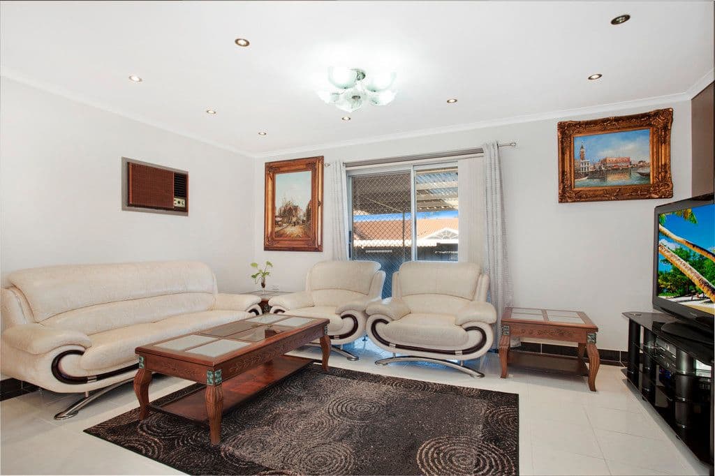 48 Quarry Road, Bossley Park - Thumbnail 2
