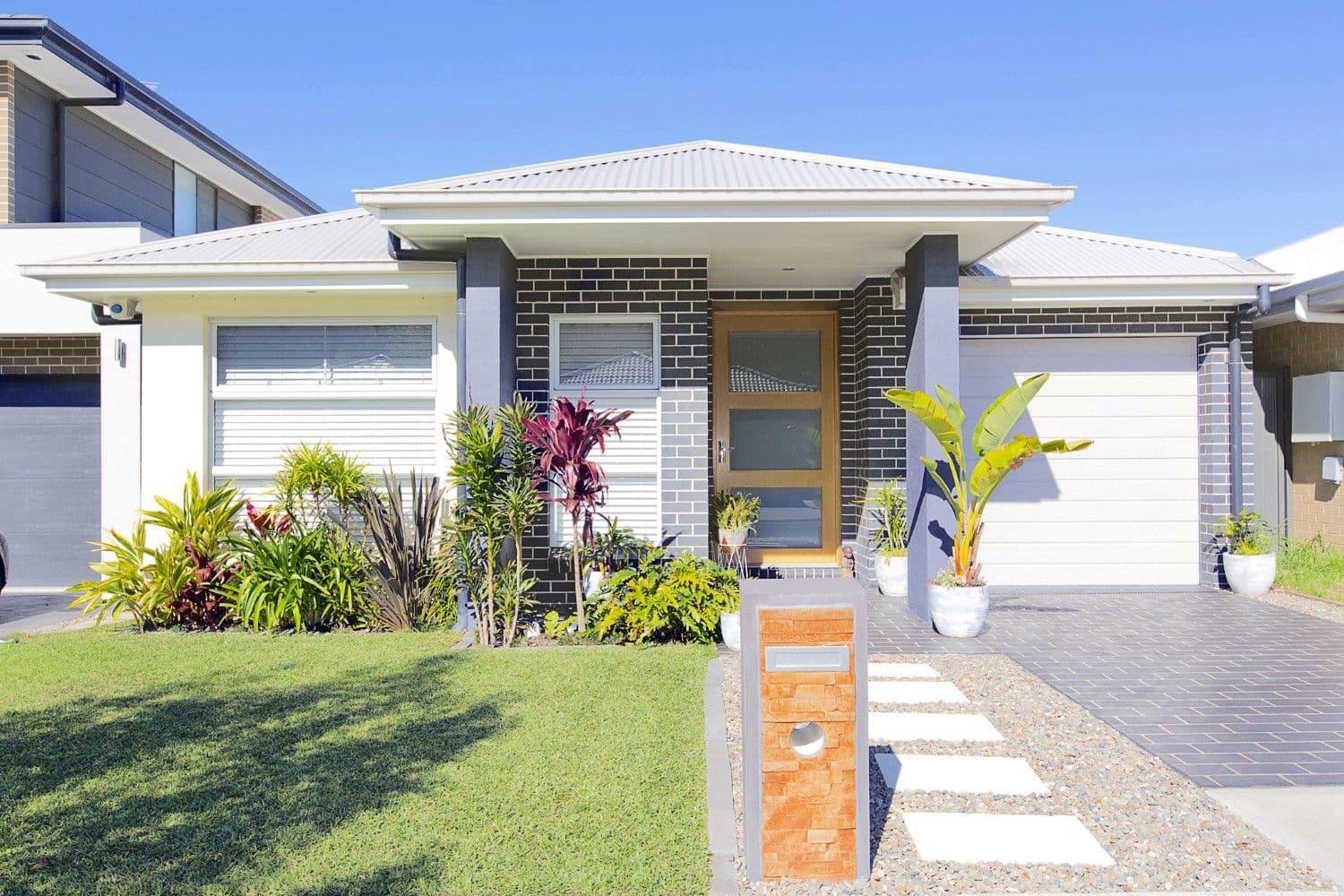 12 Binyang Avenue, Glenmore Park - Image 1