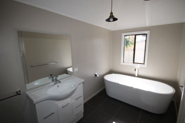 124 Condamine Street, DALBY QLD 4405, Dalby - Thumbnail 4