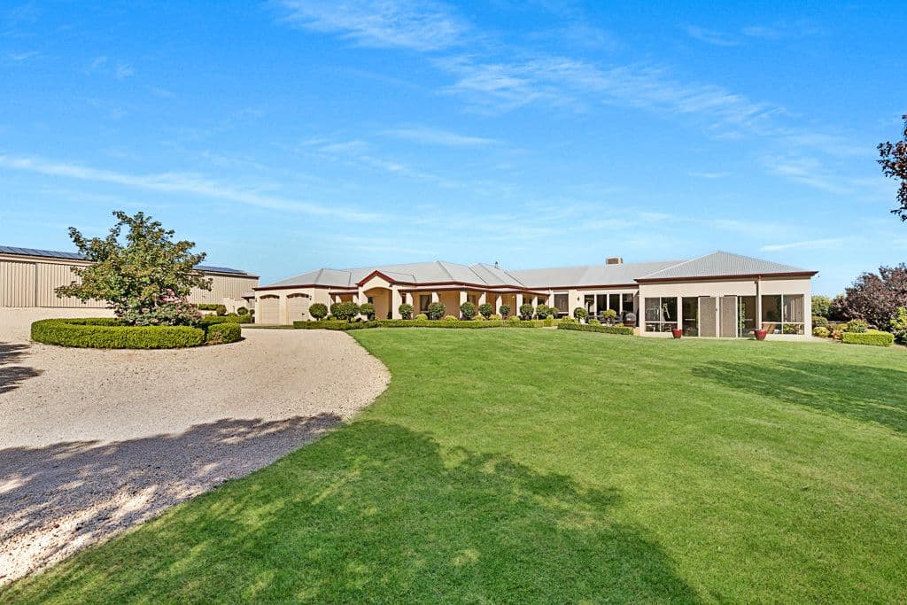 88 Woolston Road, Berri SA 5343, Berri - Thumbnail 2