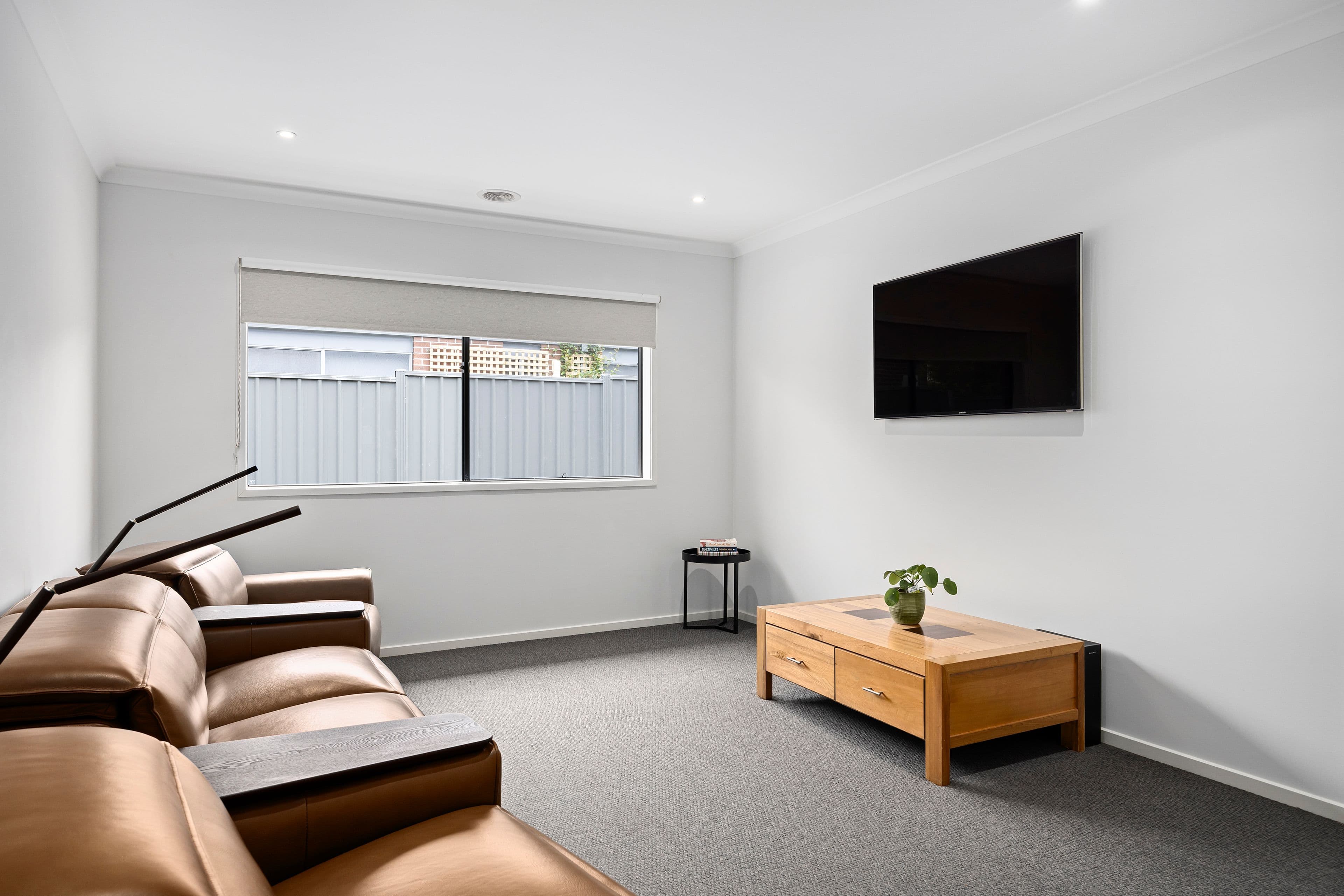 32 Greenfields Boulevard, Romsey VIC 3434, Romsey - Thumbnail 2