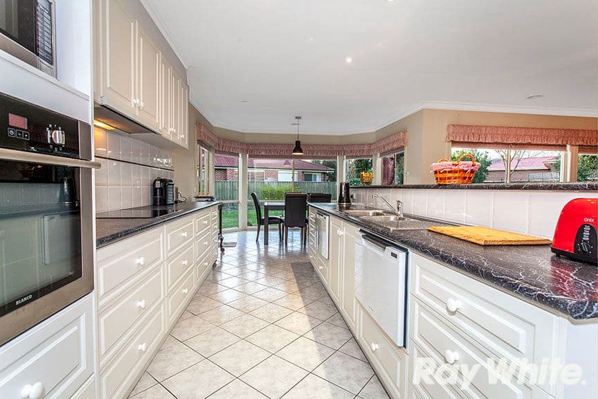 14 Grange Drive, Lysterfield VIC 3156, Lysterfield - Thumbnail 4