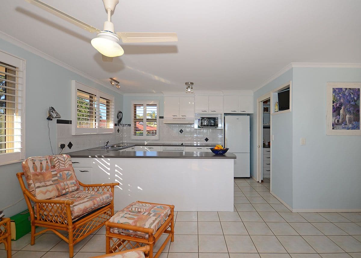 27 Oleander Avenue, Kawungan QLD 4655, Kawungan - Thumbnail 6