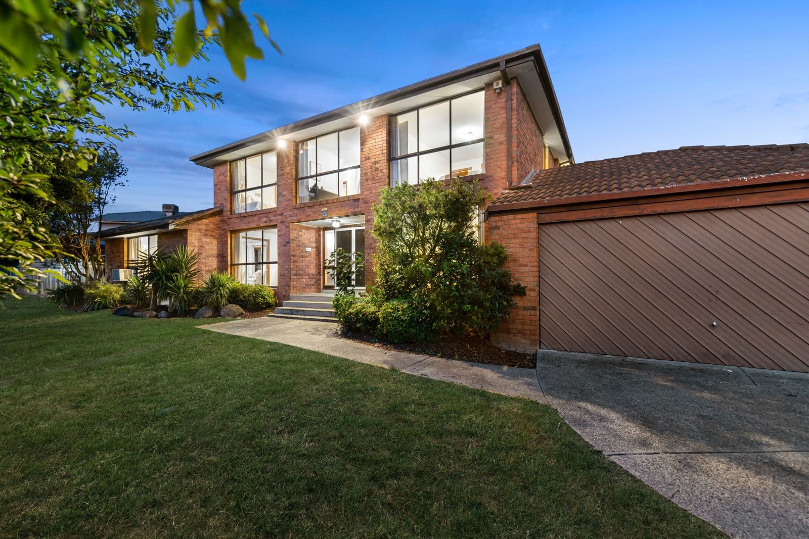 81 Wakley Crescent, Wantirna South VIC 3152, Wantirna South - Thumbnail 2