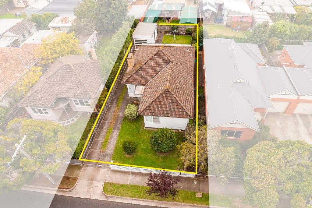 24 Trigg Street, GEELONG WEST VIC 3218, Geelong West - Thumbnail 2