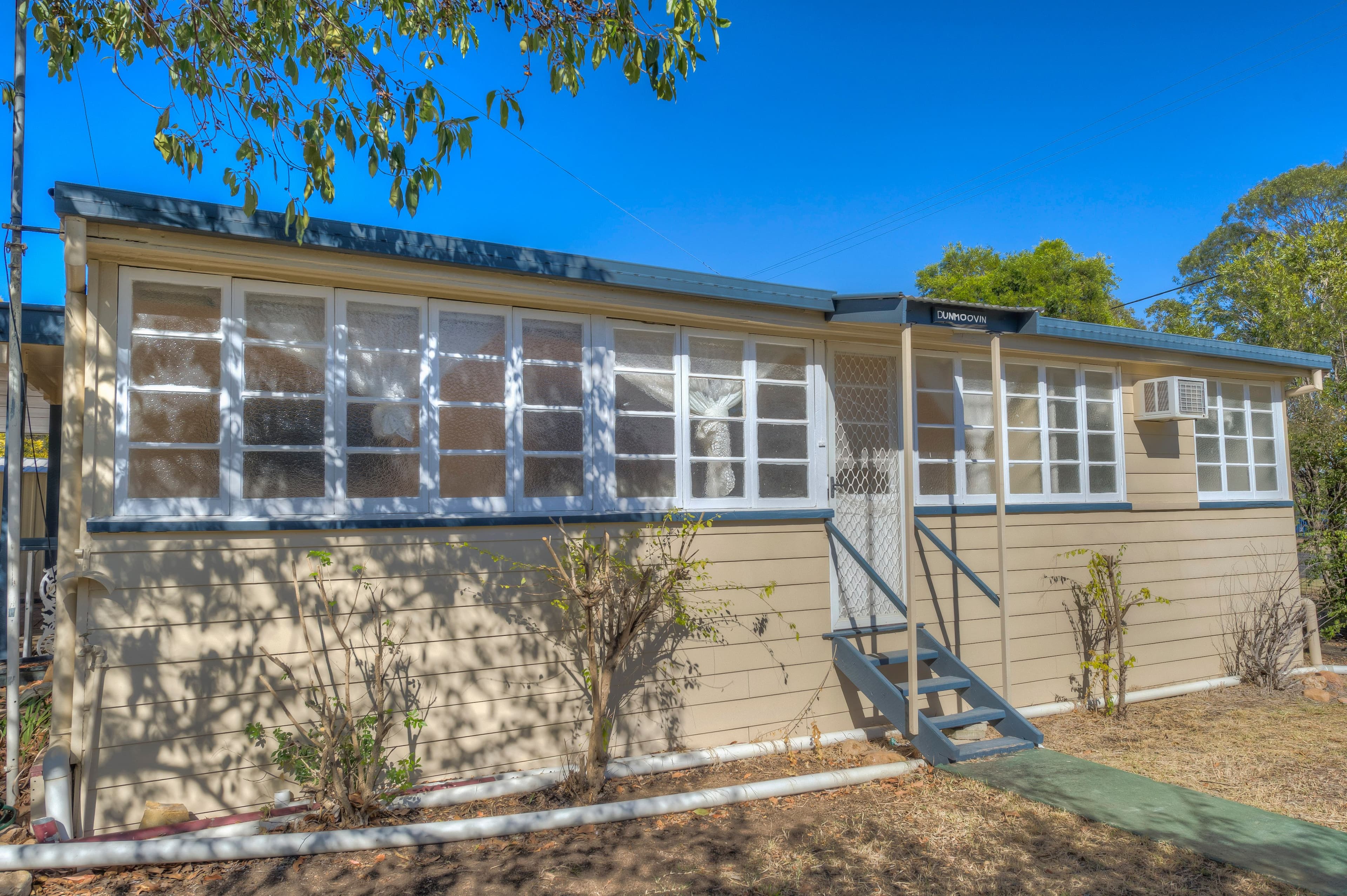 36 Pine Street, Miles QLD 4415, Miles - Thumbnail 2