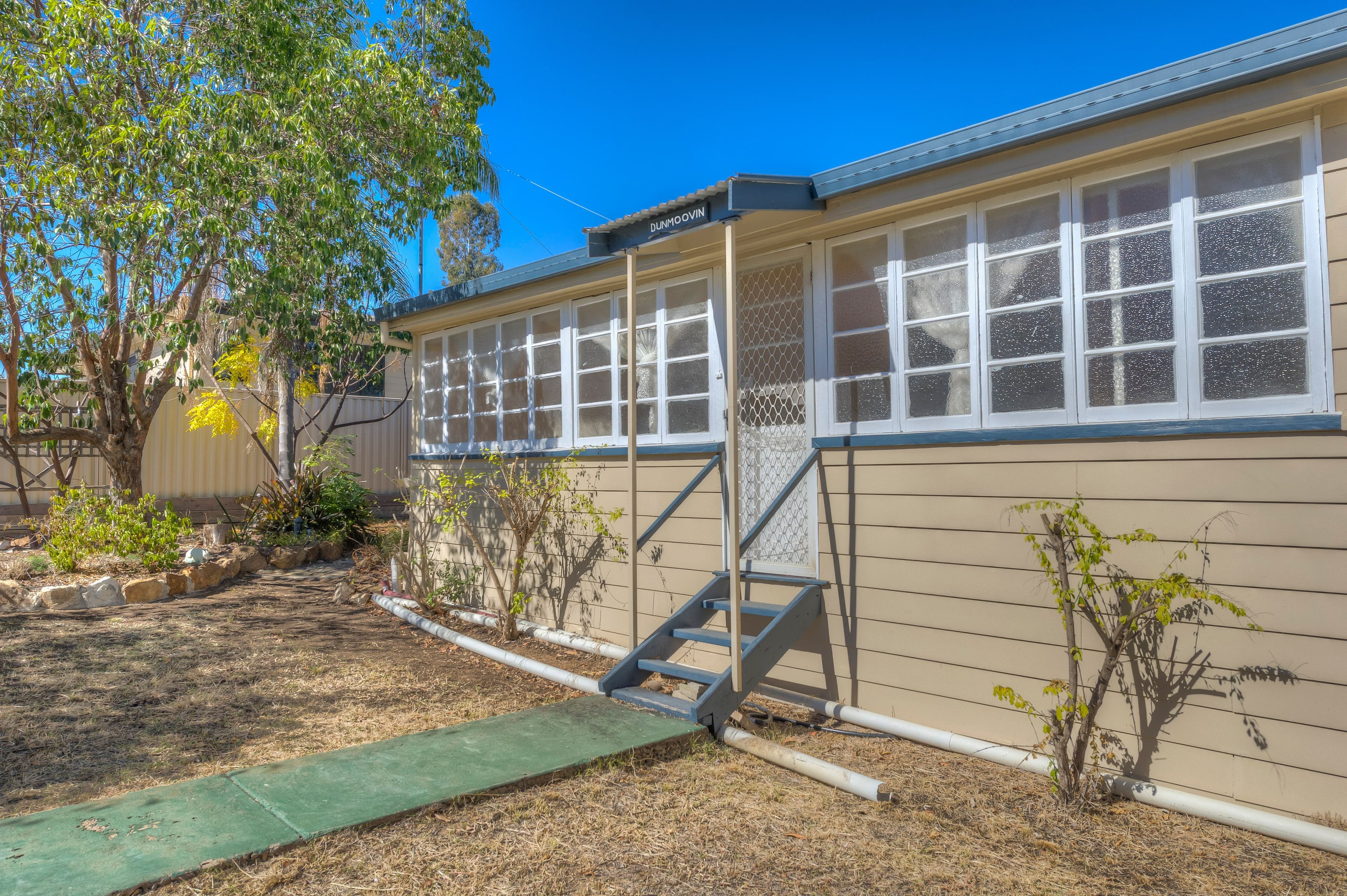 36 Pine Street, Miles QLD 4415, Miles - Thumbnail 3