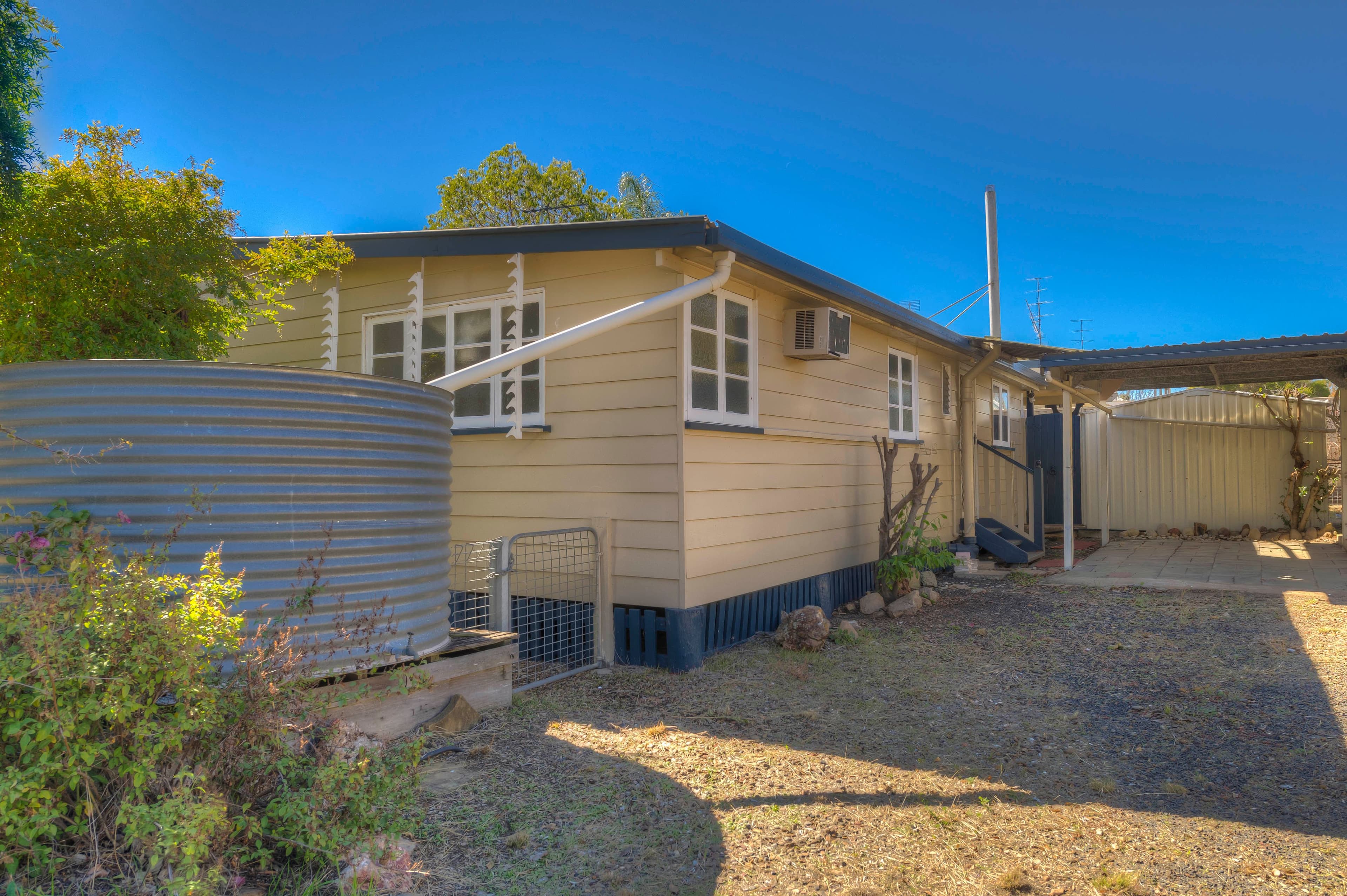 36 Pine Street, Miles QLD 4415, Miles - Thumbnail 4
