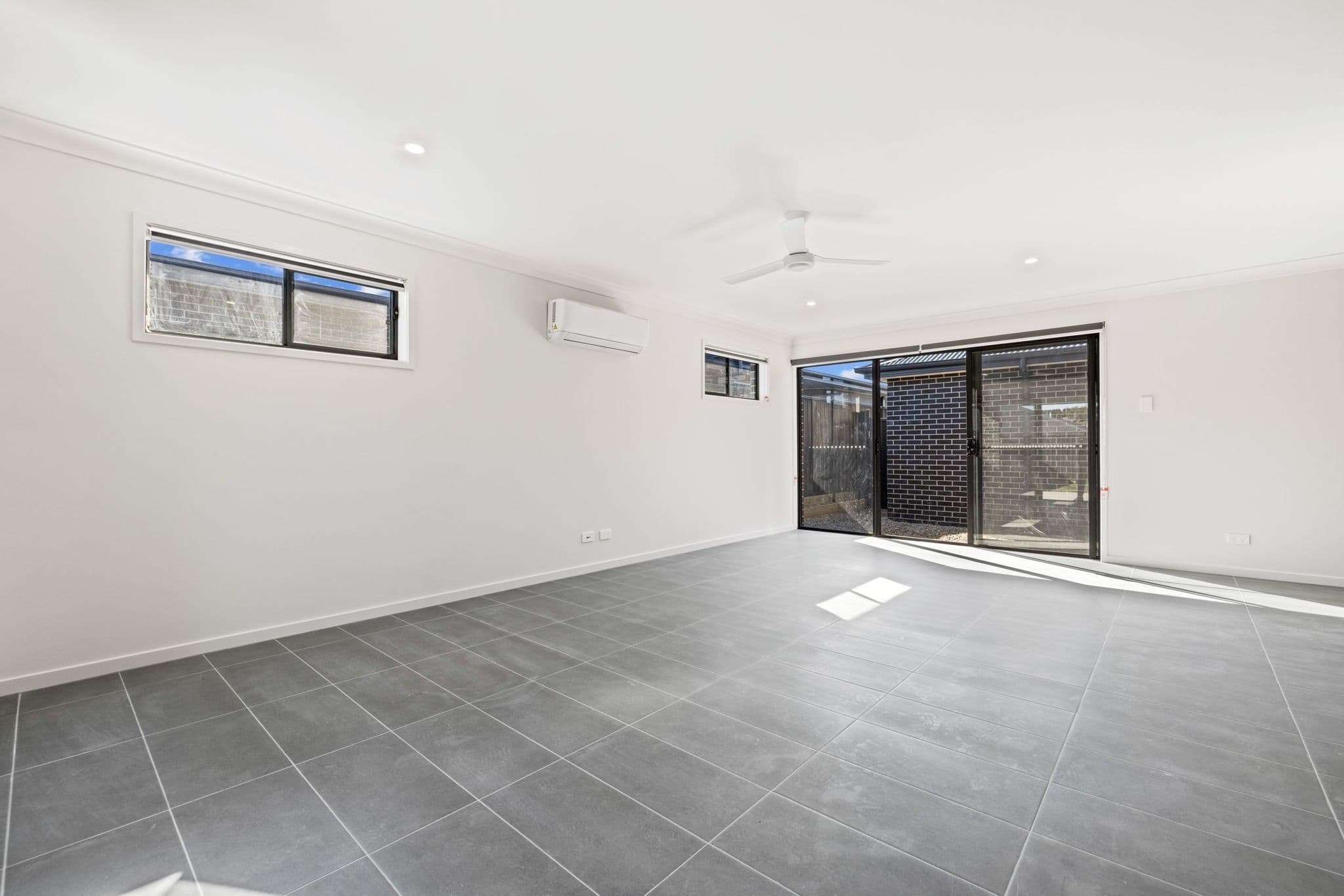 2/24 Matchless Avenue, Goulburn NSW 2580, Kangaroo Flat Vic 3555 - Thumbnail 5