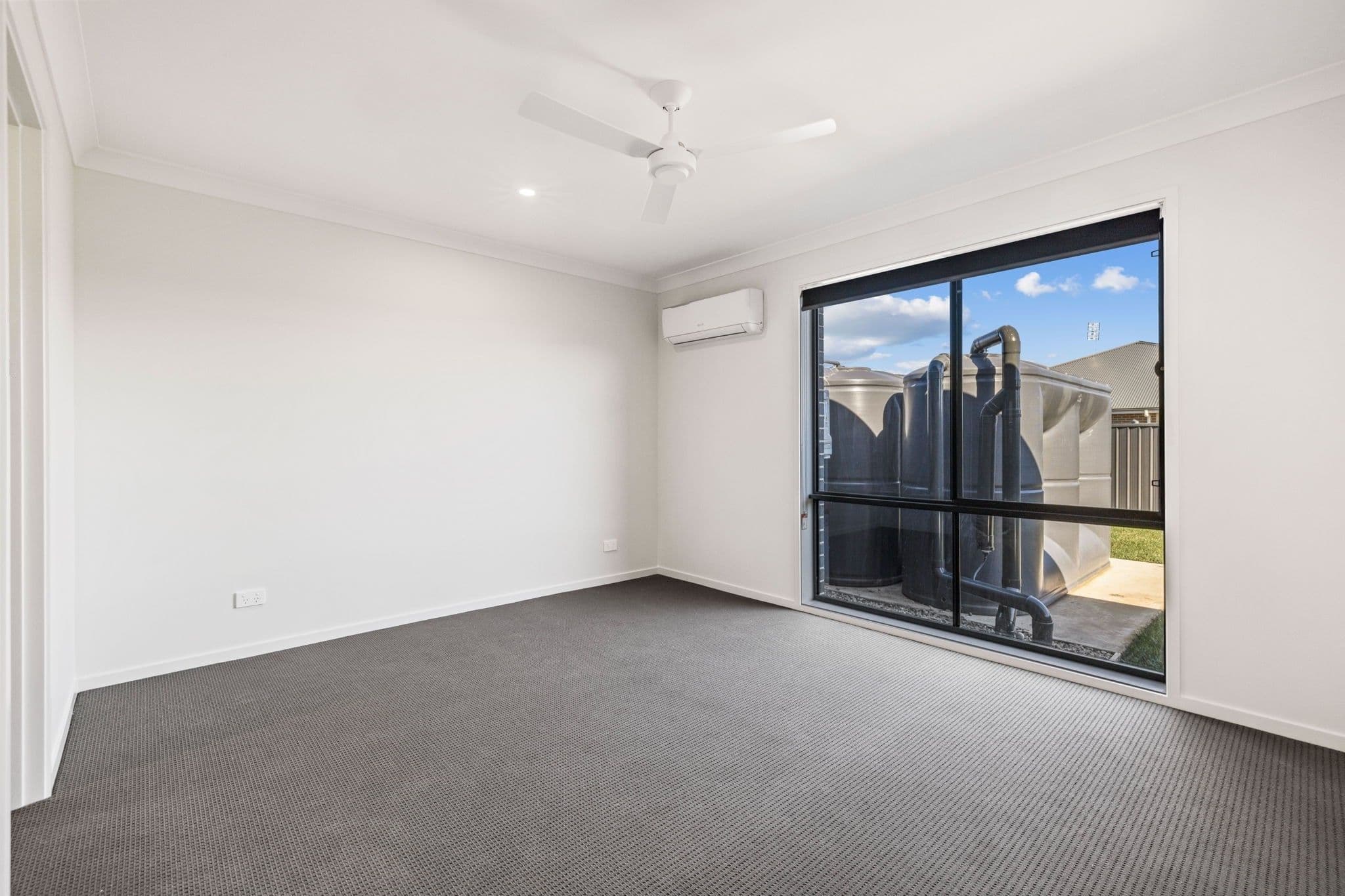 2/24 Matchless Avenue, Goulburn NSW 2580, Kangaroo Flat Vic 3555 - Thumbnail 7