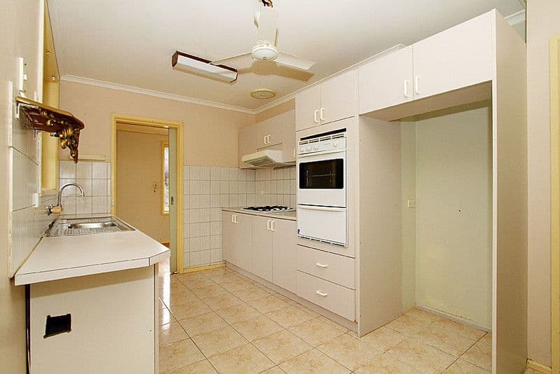 8 Buller Parade, LALOR VIC 3075, Lalor - Thumbnail 2