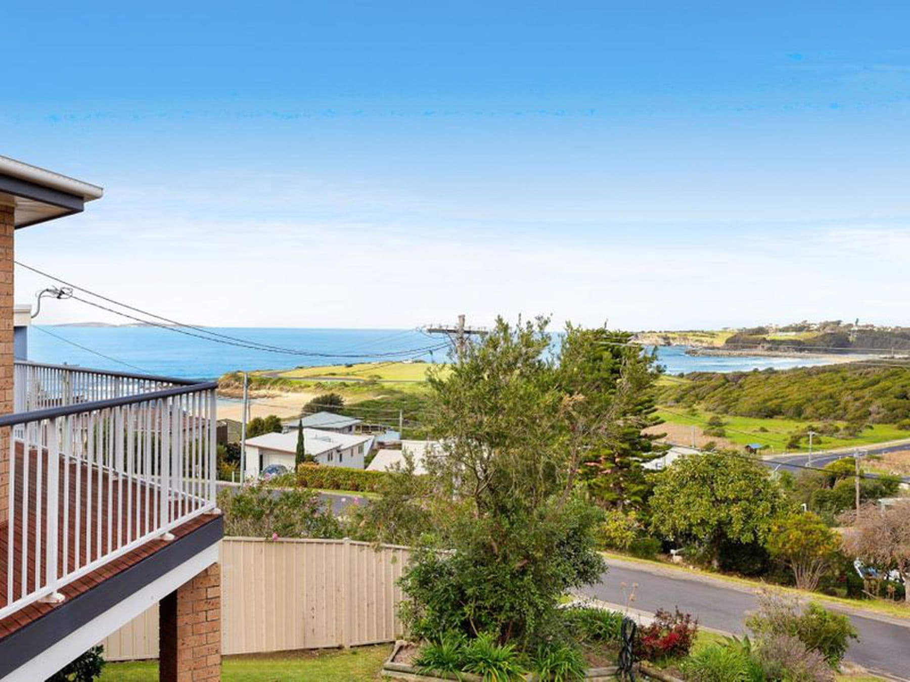 18 Sunnyside Crescent, Kianga, Kianga - Thumbnail 2