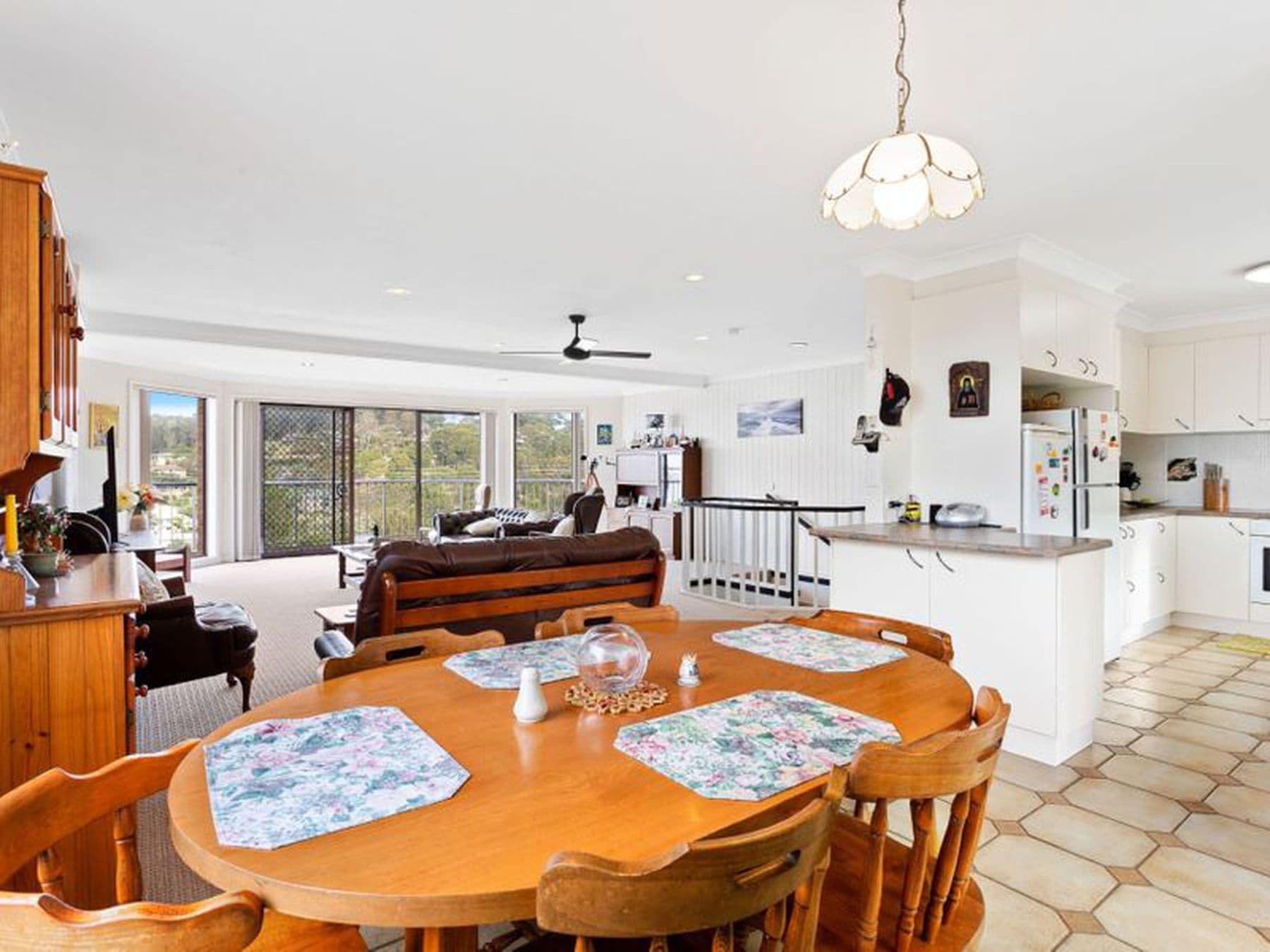 18 Sunnyside Crescent, Kianga, Kianga - Thumbnail 4