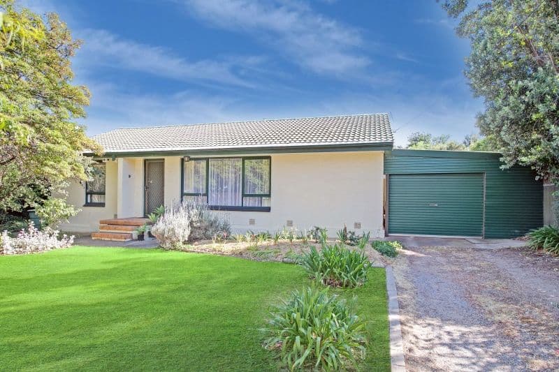 17 Sabina Crescent, CHRISTIE DOWNS SA 5164, Christie Downs - Thumbnail 2