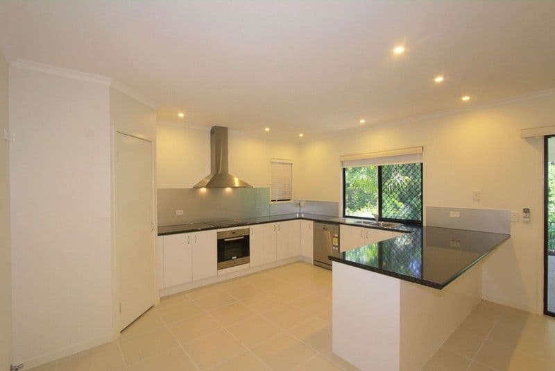 4 Kentia Avenue, MOORE PARK BEACH QLD 4670, Moore Park Beach - Thumbnail 3