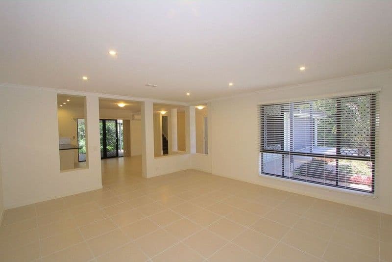 4 Kentia Avenue, MOORE PARK BEACH QLD 4670, Moore Park Beach - Thumbnail 5