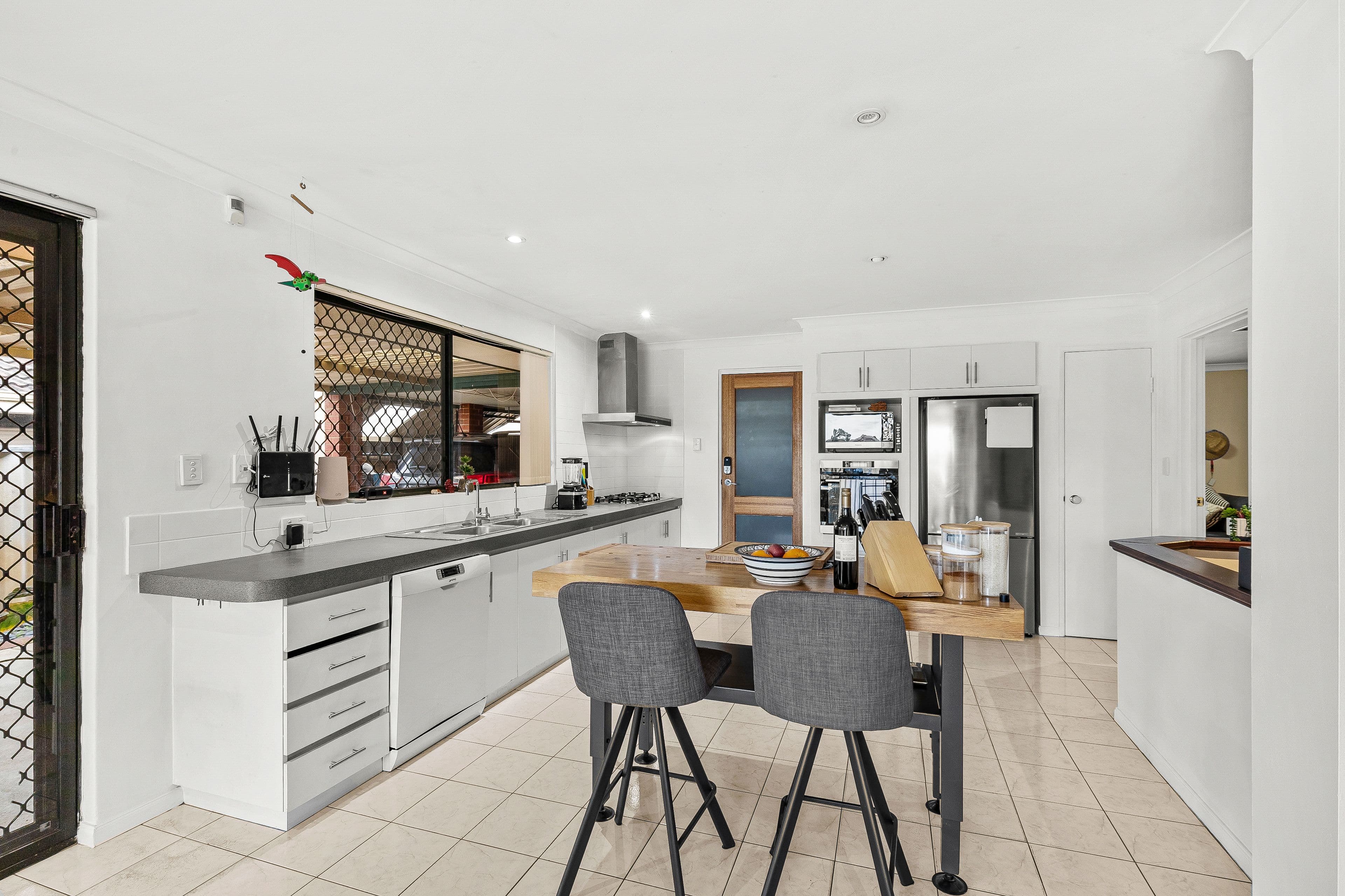 6 Calway Rise, Kiara WA 6054, Kiara - Thumbnail 4