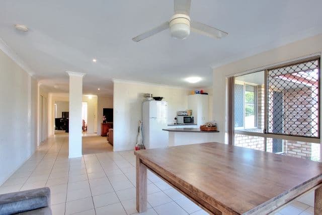10 Schafer Court, Edens Landing QLD 4207, Edens Landing - Thumbnail 7