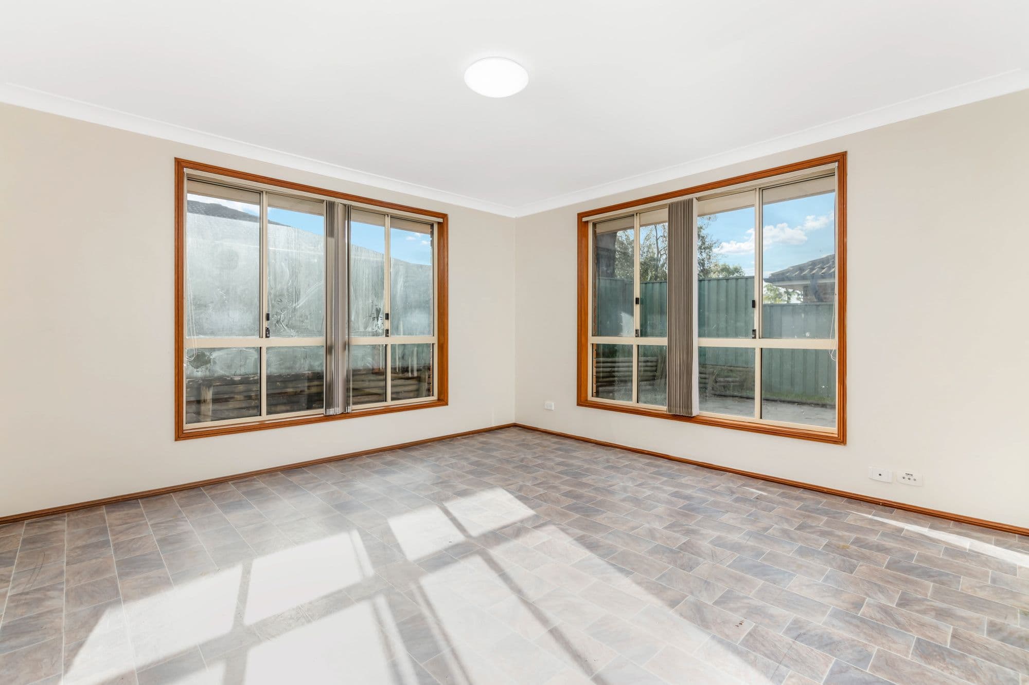 6 Tamworth Crescent, Hoxton Park NSW 2171, Hoxton Park - Thumbnail 8