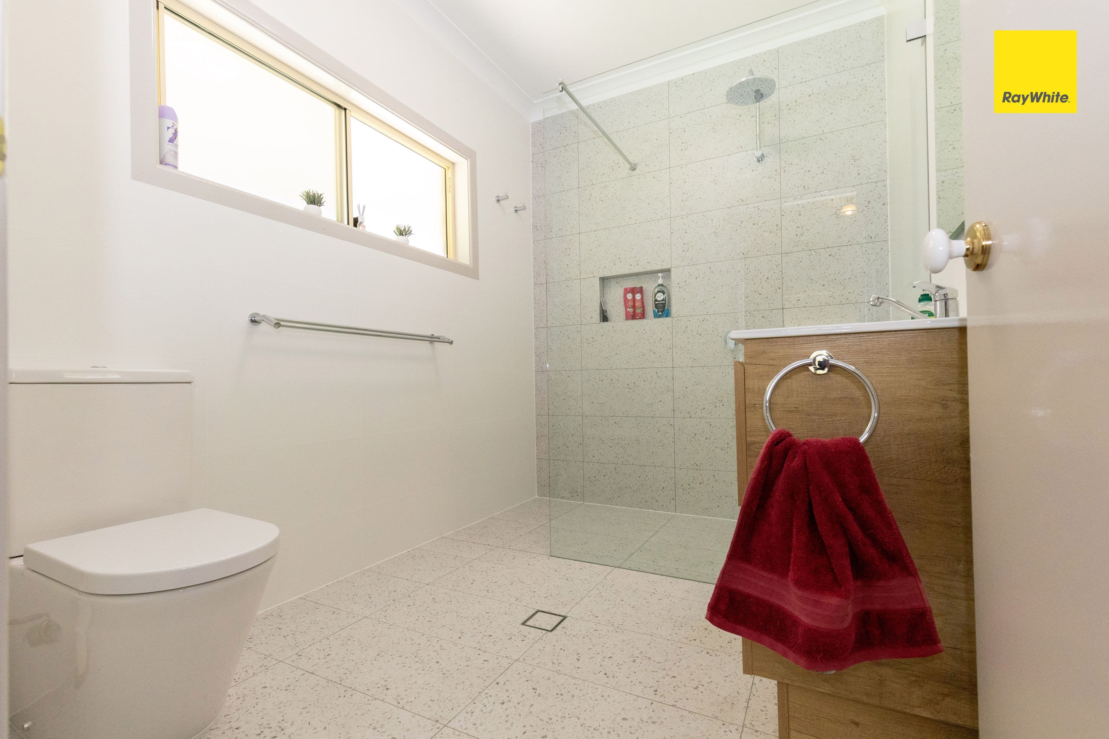 101 Runnymede Drive, Inverell NSW 2360, Inverell - Thumbnail 4