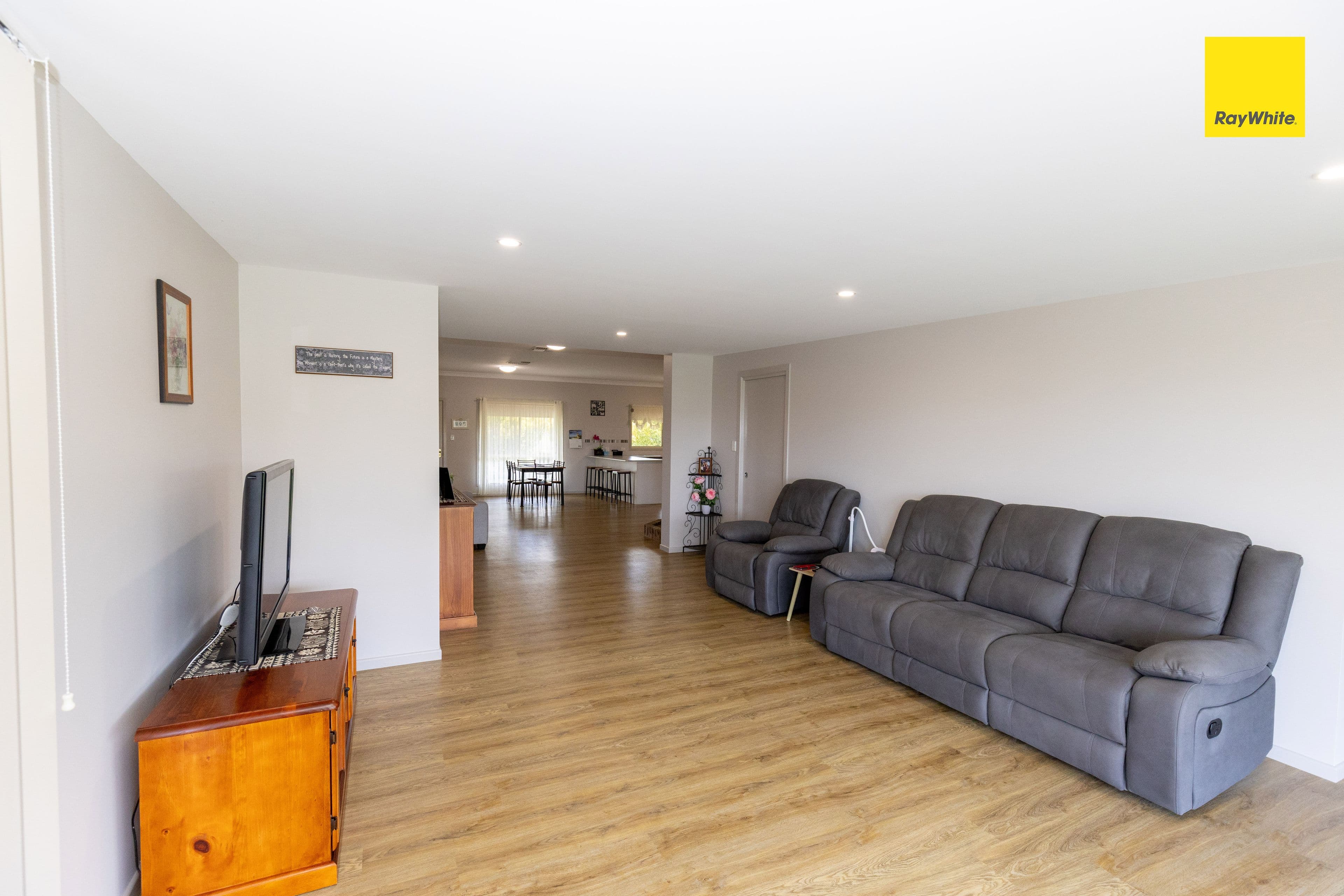 101 Runnymede Drive, Inverell NSW 2360, Inverell - Thumbnail 8