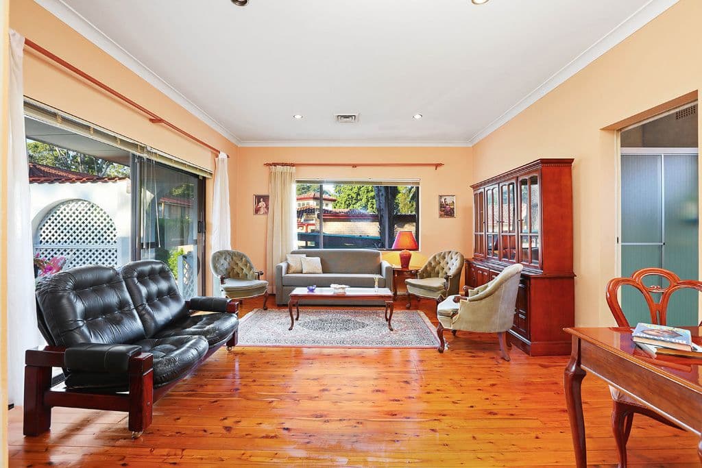 93 Eastern Valley Way, CASTLECRAG NSW 2068, Castlecrag - Thumbnail 2