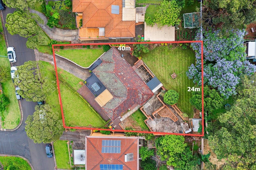 100 - 102 Ocean Street, Mount Saint Thomas - Thumbnail 2