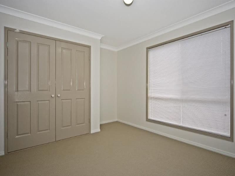 74 Glenvale Road, HARRISTOWN QLD 4350, Harristown - Thumbnail 4