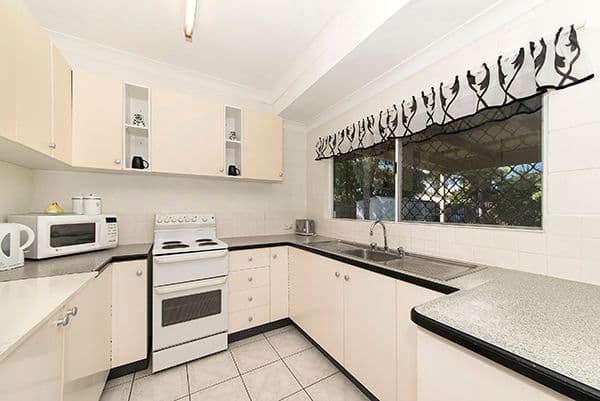 14 Amber Avenue, Rasmussen QLD 4815, Rasmussen - Thumbnail 3
