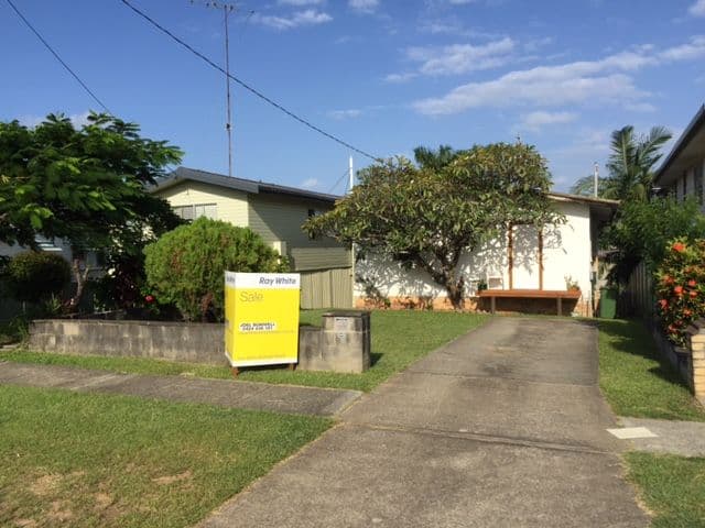 44 Hillcrest Parade, Miami QLD 4220, Miami - Thumbnail 7