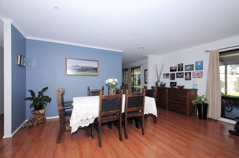 5 Sunrise Court, CARRUM DOWNS VIC 3201, Carrum Downs - Thumbnail 4