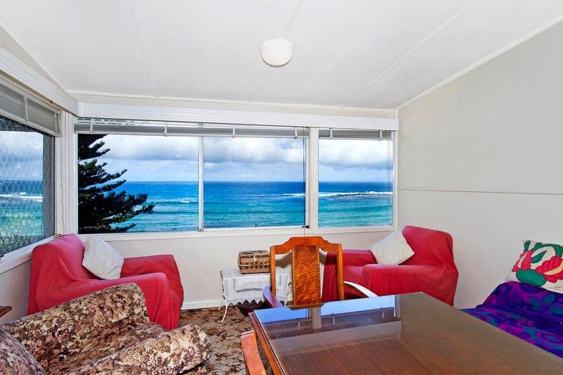 117 Toowoon Bay Road, TOOWOON BAY NSW 2261, Toowoon Bay - Thumbnail 2