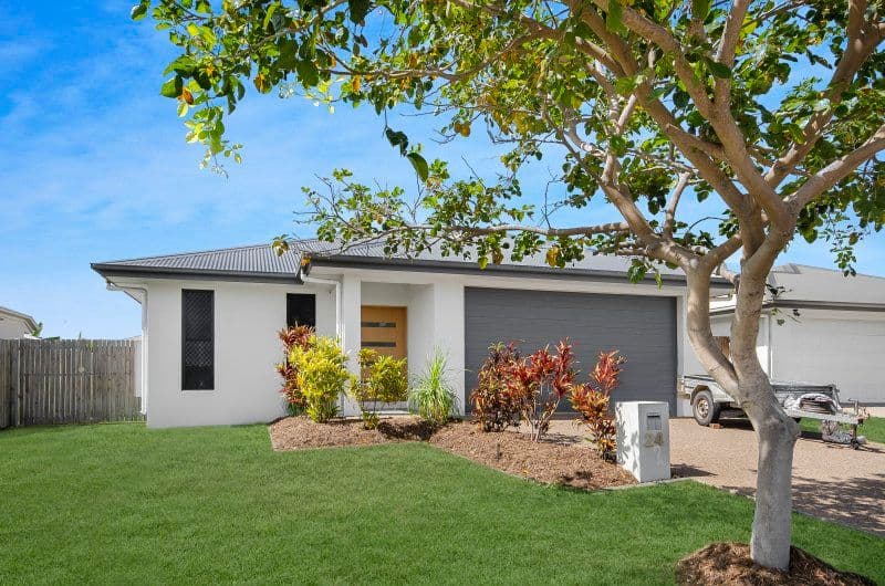 24 Speargrass Parade, Mount Low QLD 4818, Mount Low - Thumbnail 2