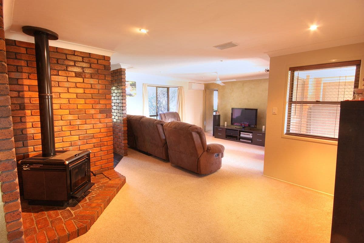 4 Kuhn Street, KEARNEYS SPRING QLD 4350, Kearneys Spring - Thumbnail 2