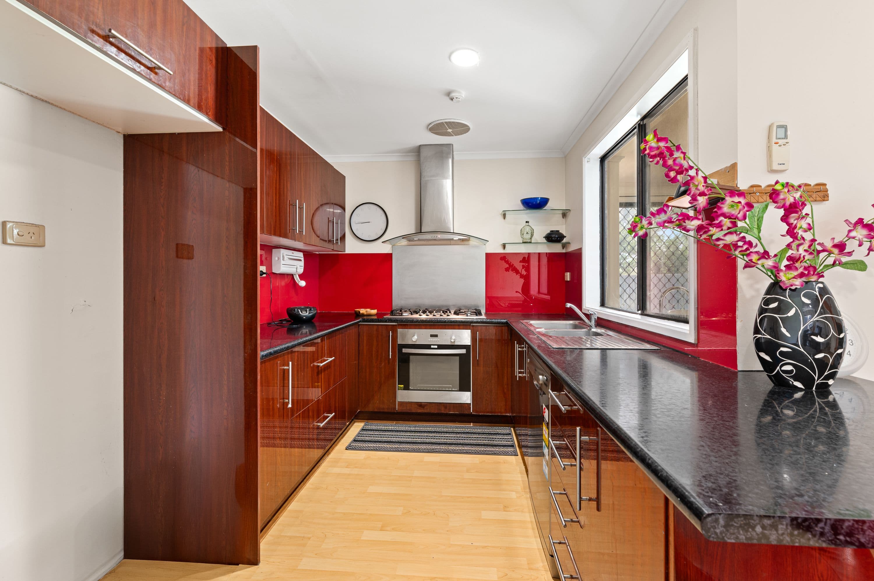 10 Mimosa Road, Mill Park VIC 3082, Mill Park - Thumbnail 2