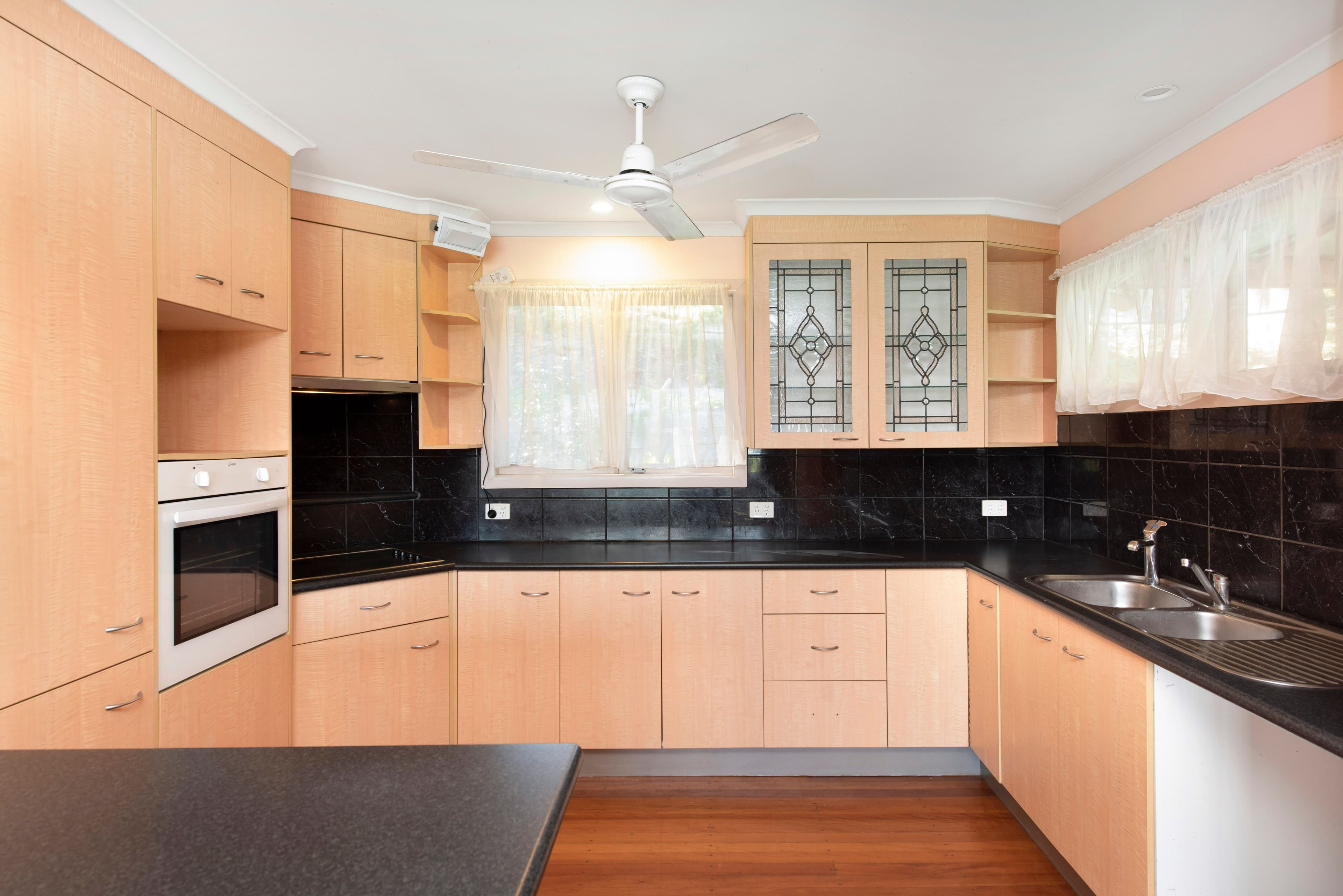 11 Sharon Street, Moorooka QLD 4105, Moorooka - Thumbnail 3