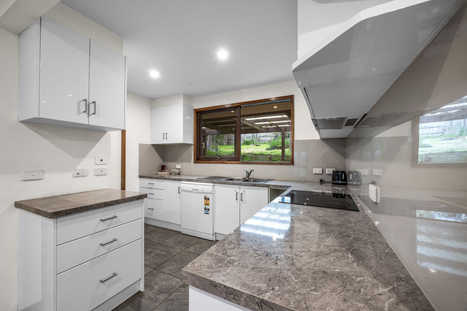 10 Chamberlain Drive, Leongatha VIC 3953, Leongatha - Thumbnail 5