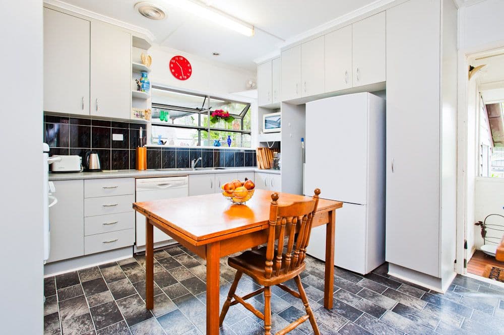 29 Seville Road, HOLLAND PARK QLD 4121, Holland Park - Thumbnail 3