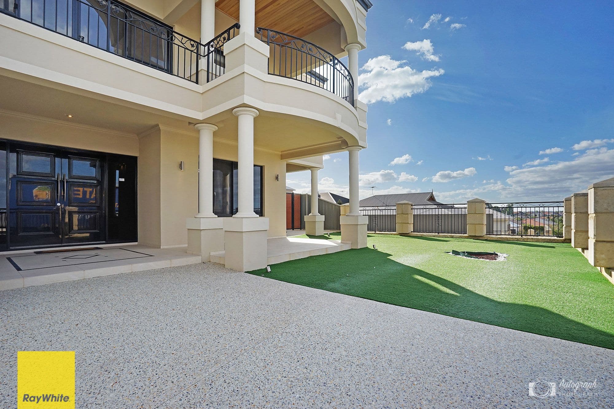 15 Donath View, Landsdale WA 6065, Landsdale - Thumbnail 2