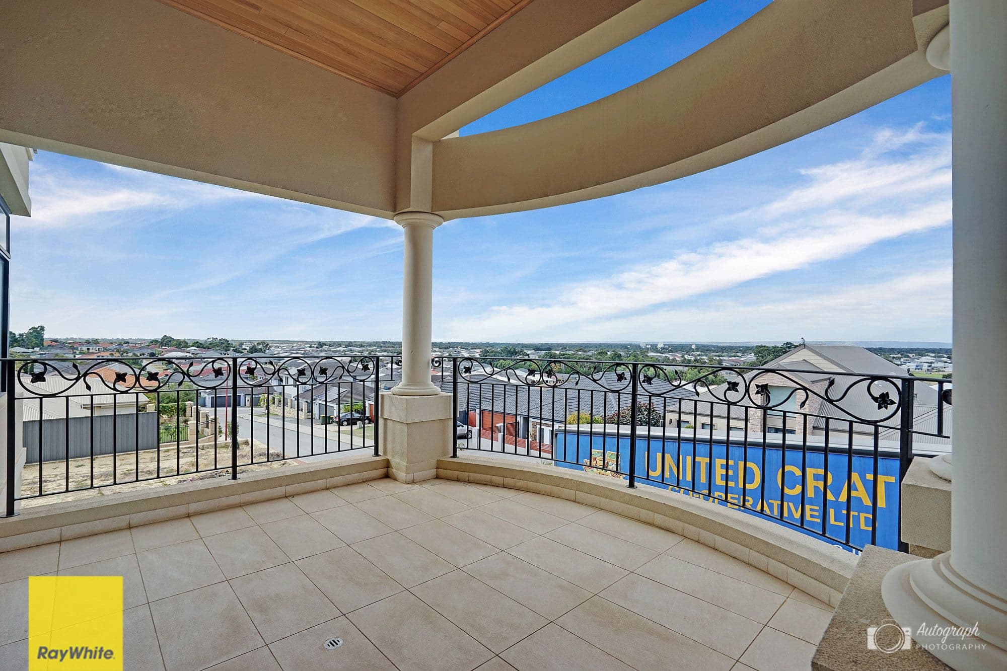 15 Donath View, Landsdale WA 6065, Landsdale - Thumbnail 3