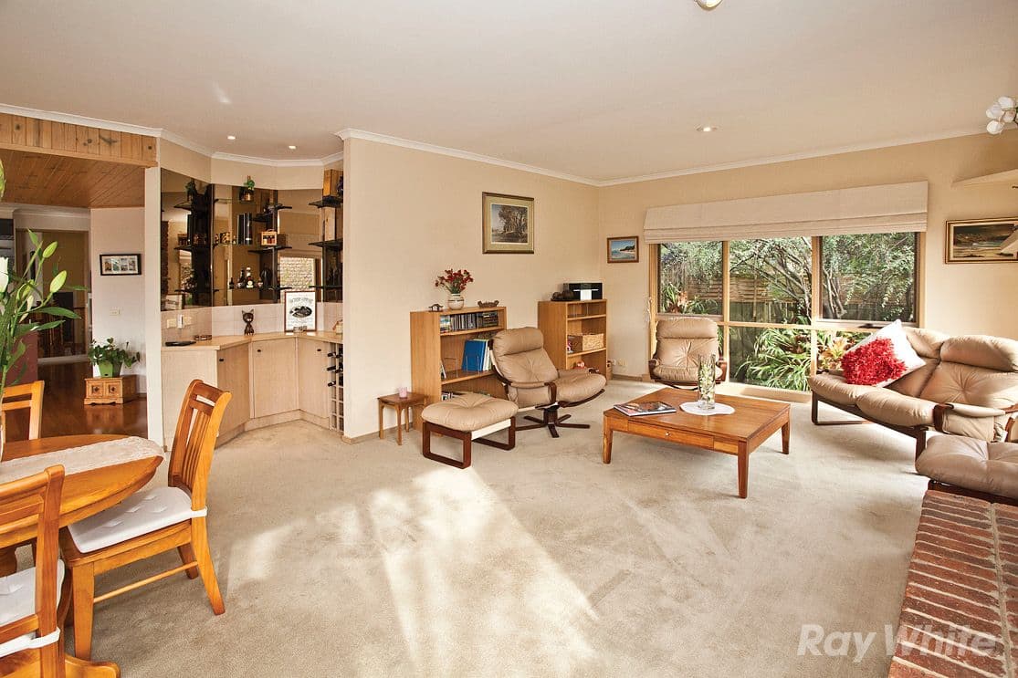8 Stevenage Court, VERMONT SOUTH VIC 3133, Vermont South - Thumbnail 3