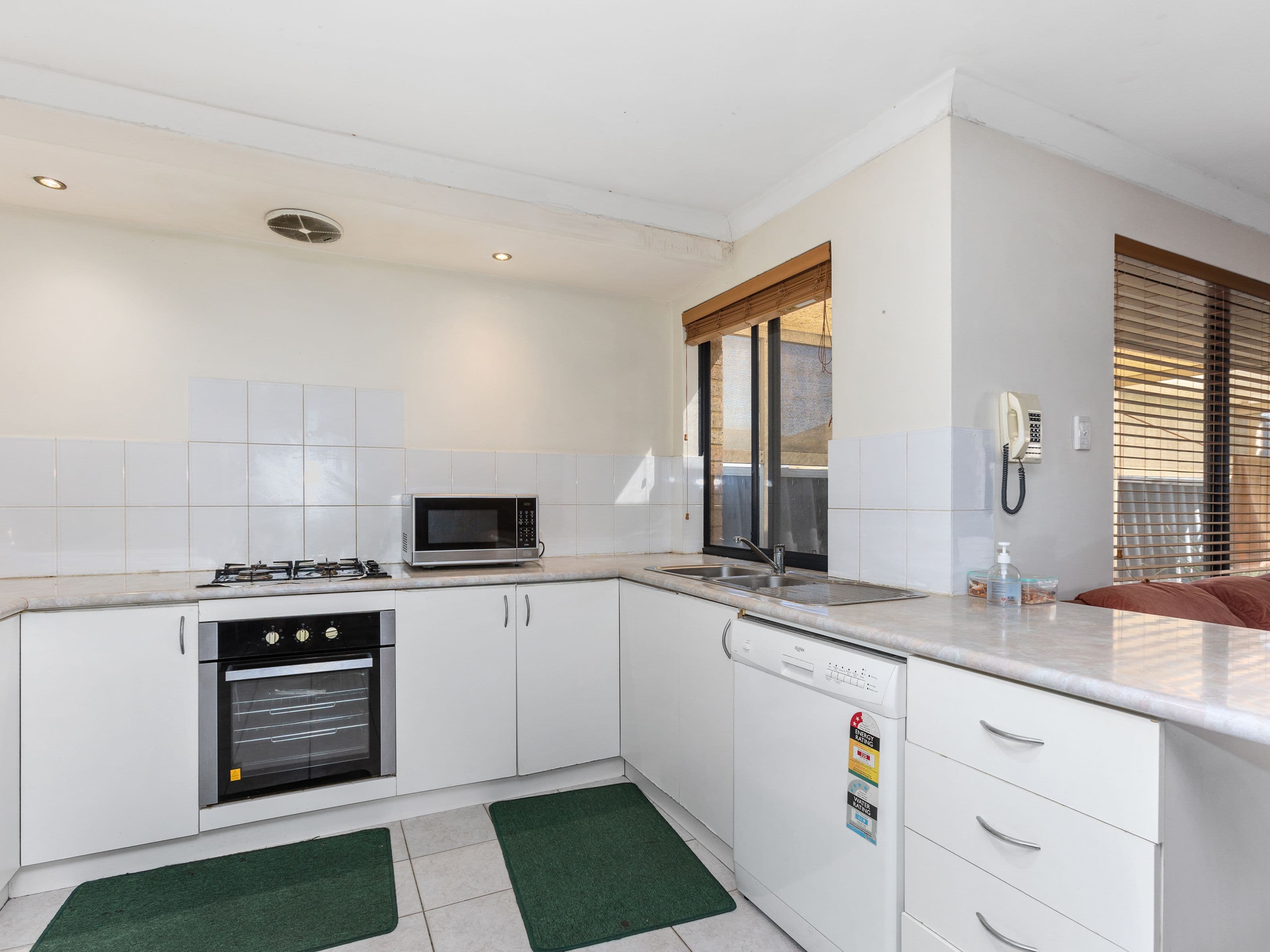 14a Crawford Street, Cannington WA 6107, Cannington - Thumbnail 7