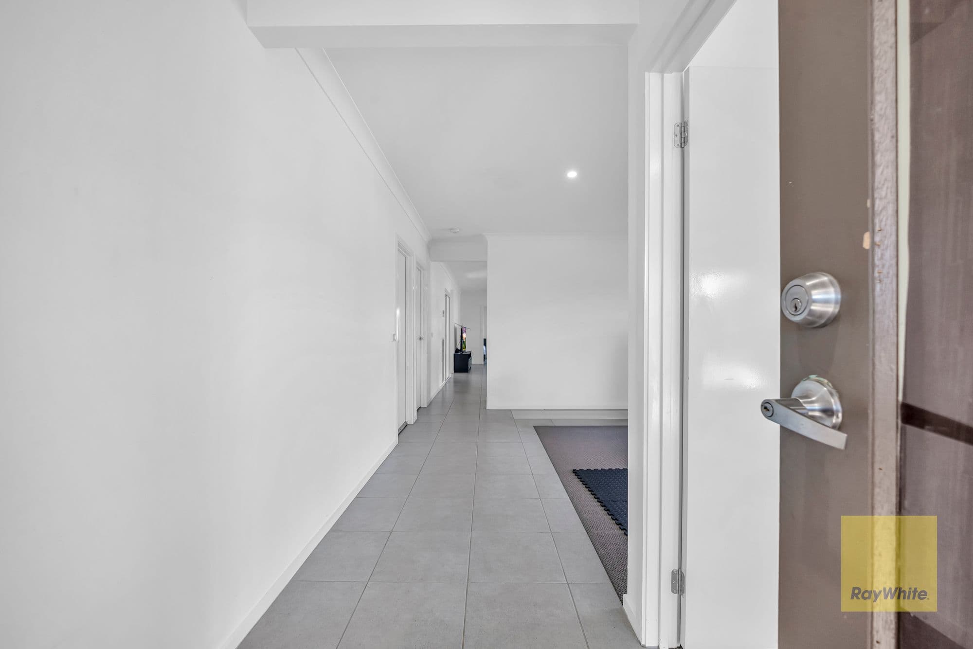 23 Kittyhawk Road, Point Cook VIC 3030, Point Cook - Thumbnail 3