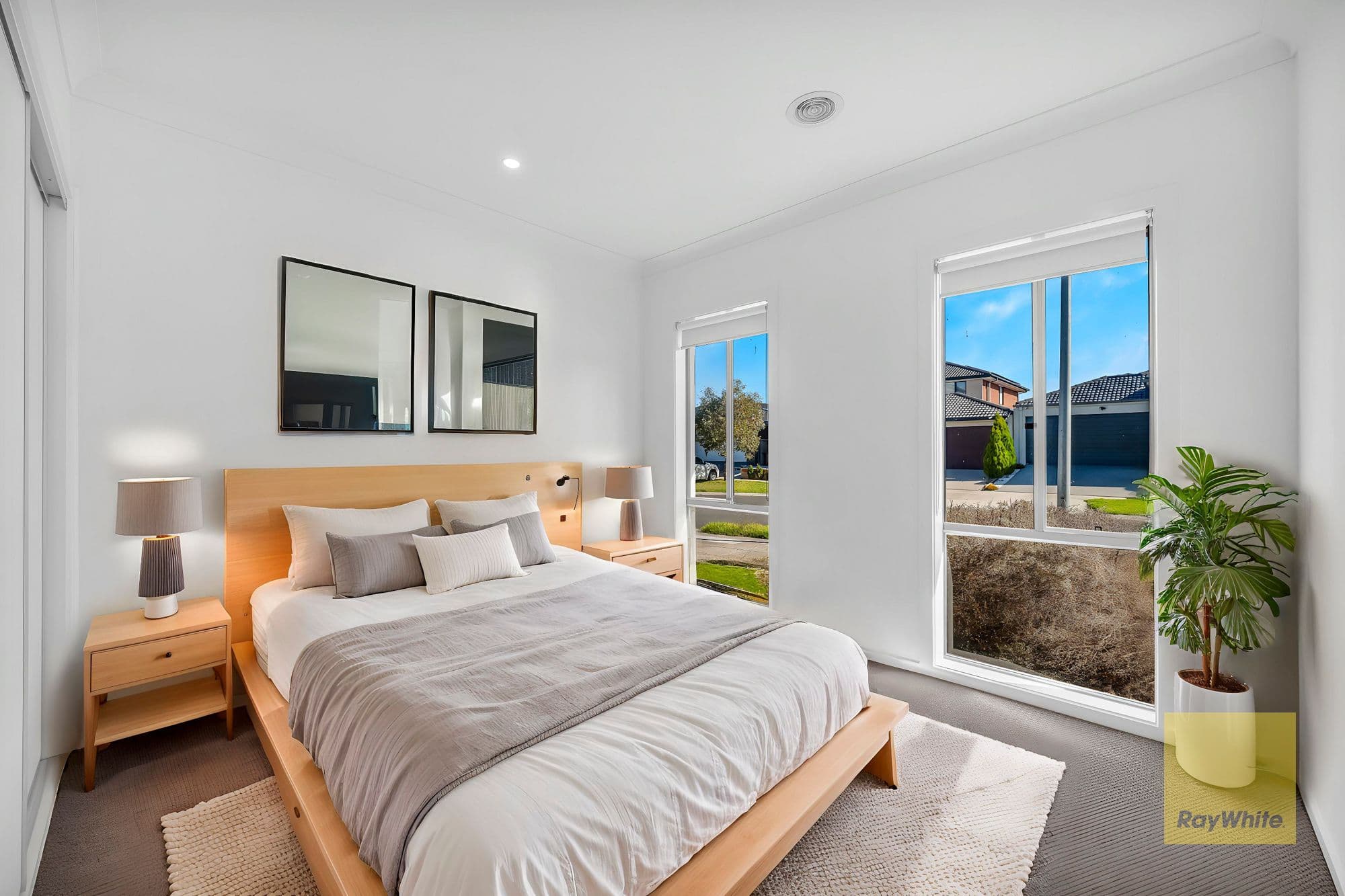 23 Kittyhawk Road, Point Cook VIC 3030, Point Cook - Thumbnail 4