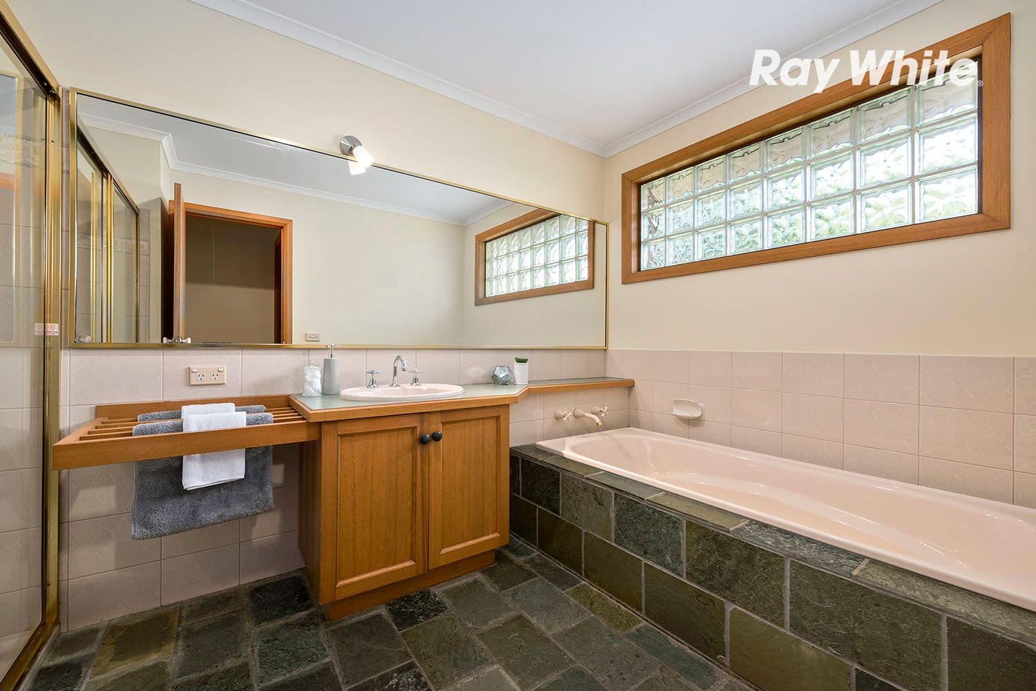 1 Newbridge Close, Dingley Village VIC 3172, Dingley Village - Thumbnail 7