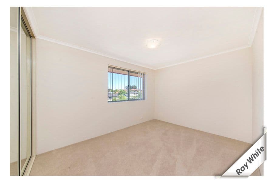 72 Uriarra Road, QUEANBEYAN NSW 2620, Queanbeyan - Thumbnail 8