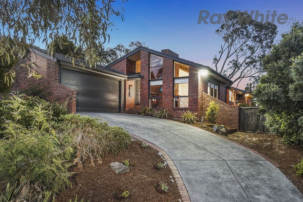 9 LANIER Crescent, Croydon North VIC 3136, Croydon North - Thumbnail 3